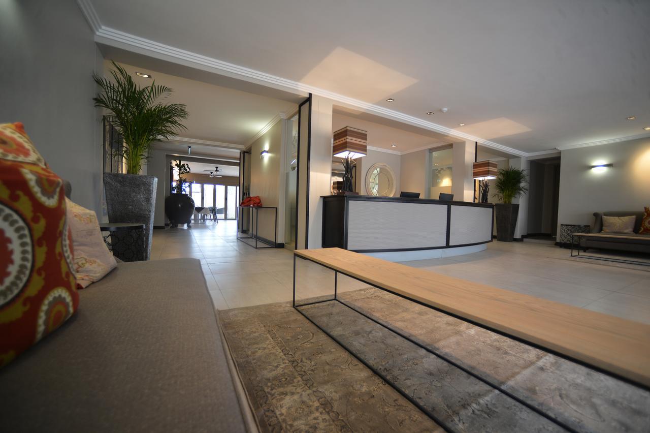 גאבורון Regent Hotel City מראה חיצוני תמונה
