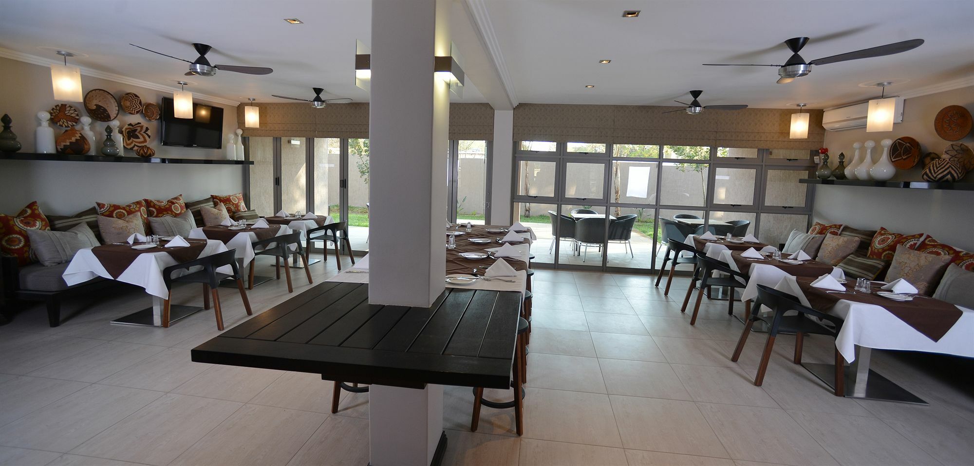 גאבורון Regent Hotel City מראה חיצוני תמונה